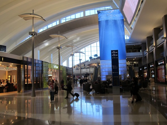 Review: New Tom Bradley International Terminal Los Angeles Airport