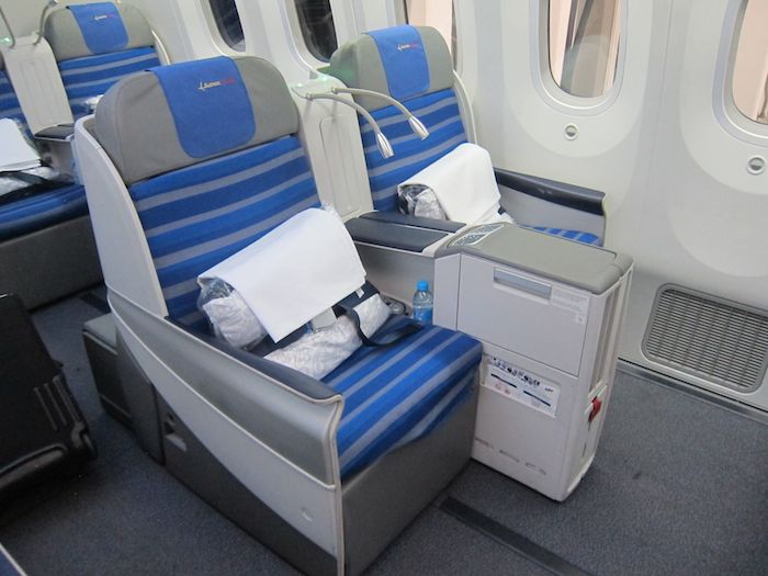 Review: LOT Polish Business Class 787 New York To Warsaw - One Mile at