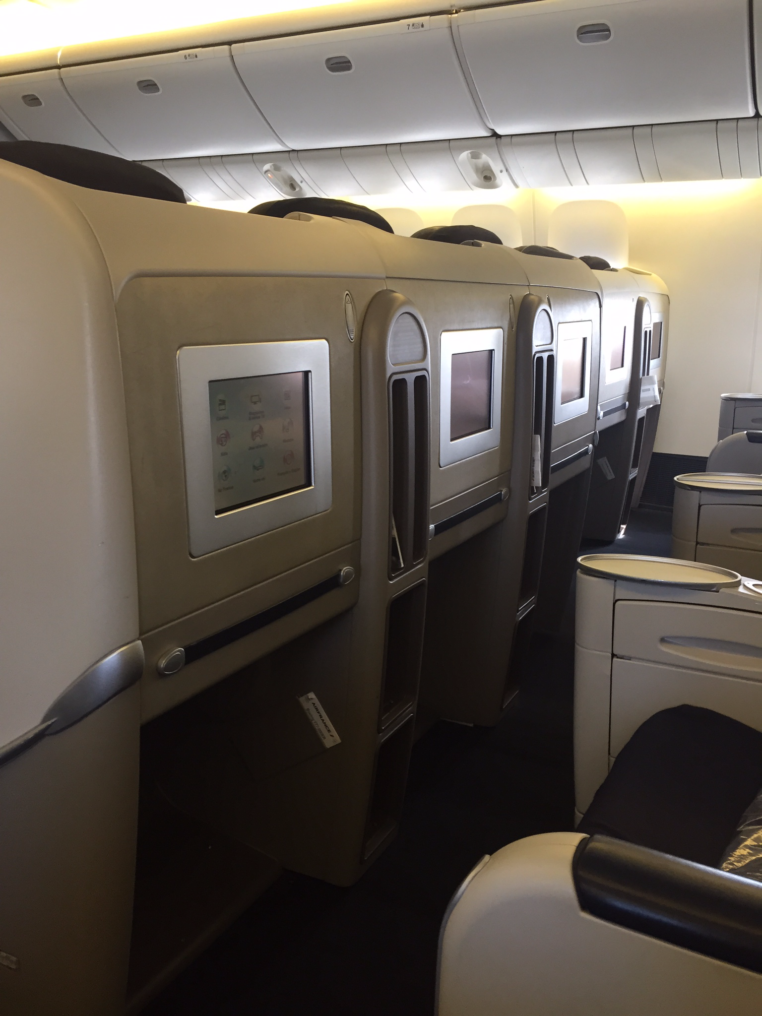 Review: Air France Business Class 777 Paris to New York JFK - One Mile