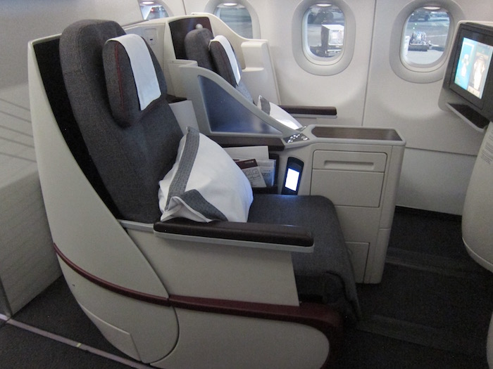 Review: Qatar Airways A320 First Class Dubai To Doha - One Mile at a Time