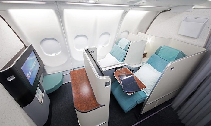 Korean Air's Bizarre New 787 First & Business Class Cabins - One Mile